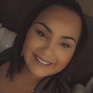 Meet your Posher, Shelbi